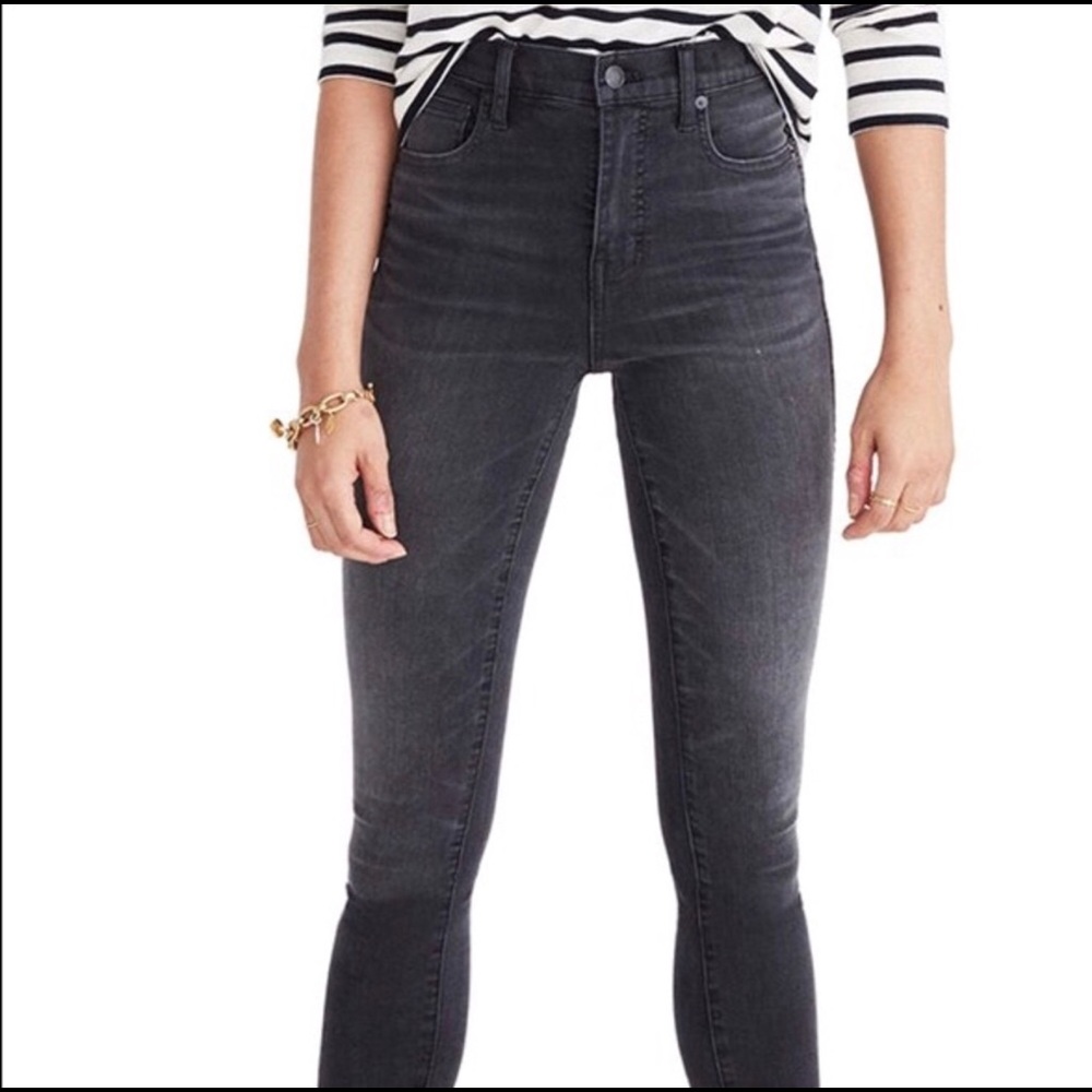 10 inch cropped high rise with raw hem